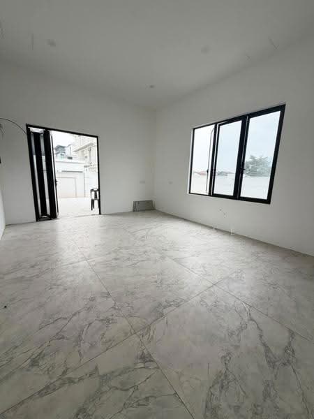 Bungalow House for Sale in Taman Molek (Johor Bahru) - Calvin Lee - PropertyGuru.com.my