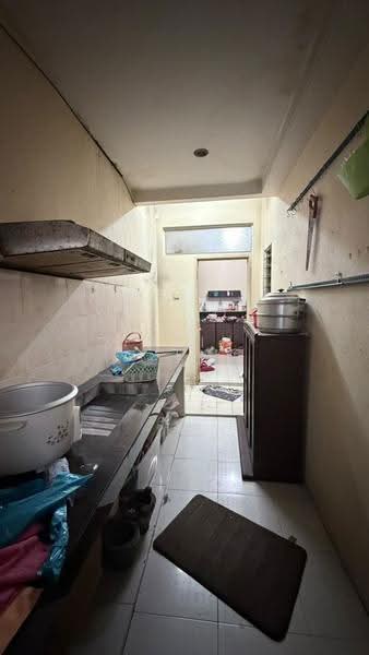 Rumah Teres 2-Tingkat untuk Dijual di Kota Emerald (Rawang) - Fatin Azemi - Kitchen - PropertyGuru.com.my