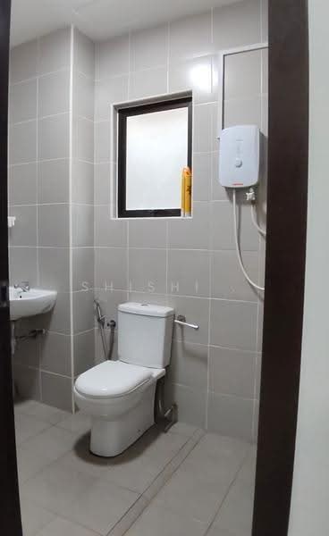 Rumah Teres untuk Disewa di Iskandar Puteri (Nusajaya) (Johor) - Shishi . - Bathroom - PropertyGuru.com.my