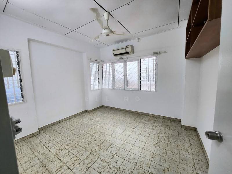 Semi-Detached House for Sale in Taman Pelangi (Johor Bahru) - Bee Ng - Interior - PropertyGuru.com.my