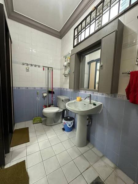 2-storey Terraced House for Rent in Johor Bahru (Johor) - Nicholas Low - Bathroom - PropertyGuru.com.my