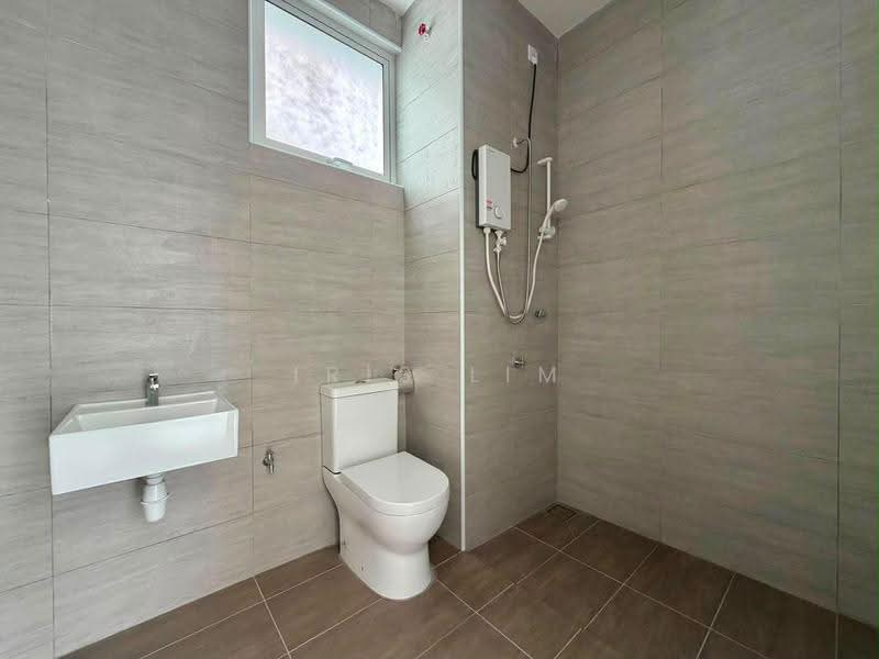 Apartment for Rent at The Senai Garden – Phase 2 - Iris Lim - Bathroom - PropertyGuru.com.my