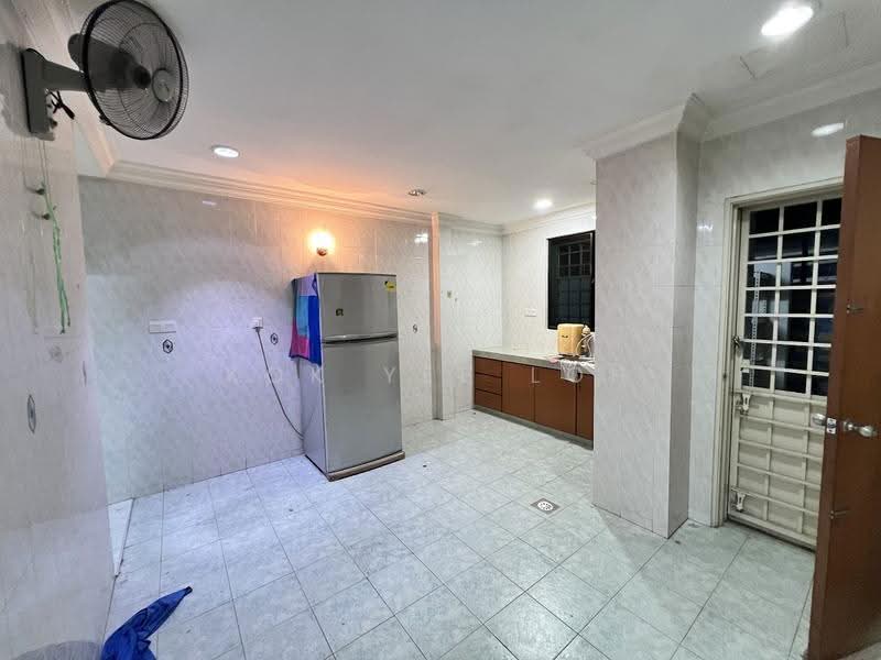 Townhouse for Sale in Taman Lagenda Mas (Cheras) - Kok Yee Loh - Kitchen - PropertyGuru.com.my