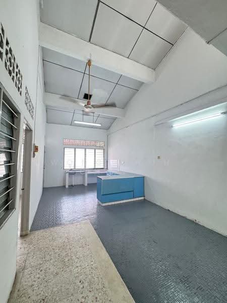 Rumah Teres untuk Dijual di Seremban (Negeri Sembilan) - Wong Shuh Chuen - Kitchen - PropertyGuru.com.my