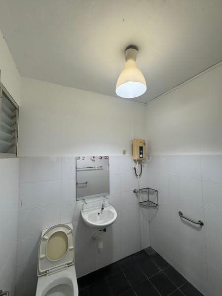 Rumah Teres untuk Dijual di Seremban (Negeri Sembilan) - Wong Shuh Chuen - Bathroom - PropertyGuru.com.my