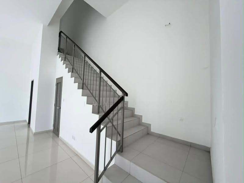 Cluster House for Sale in Austin Crest (Johor Bahru) - Ivy Low - Interior - PropertyGuru.com.my