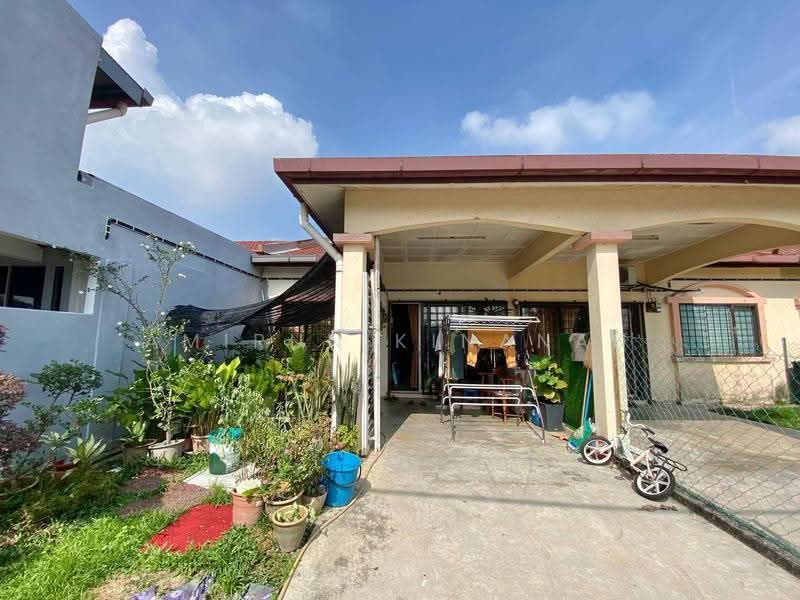 Terraced House for Rent in Taman Meru Makmur 2 (Kapar) - Amirun Kinanah - Exterior - PropertyGuru.com.my