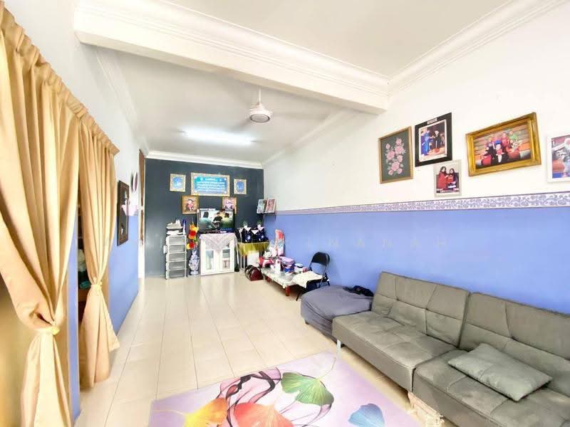 Terraced House for Rent in Taman Meru Makmur 2 (Kapar) - Amirun Kinanah - Living Room - PropertyGuru.com.my