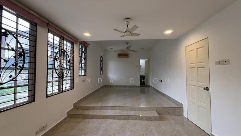 Rumah Berkembar untuk Dijual di Taman Lucky (Bangsar) - Amanda Chong - Living Room - PropertyGuru.com.my