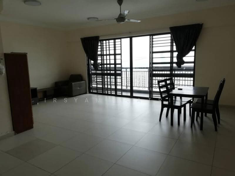 Kondominium untuk Disewa di Cristal Serin Residence - Irsyam Sjatria - Living Room - PropertyGuru.com.my