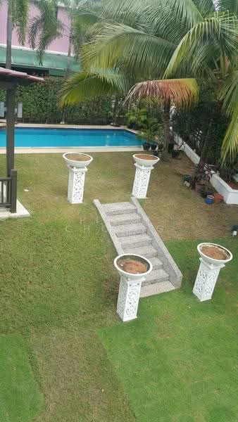 Bungalow House for Rent in Valencia (Sungai Buloh) - Pinky Choong - Garden - PropertyGuru.com.my