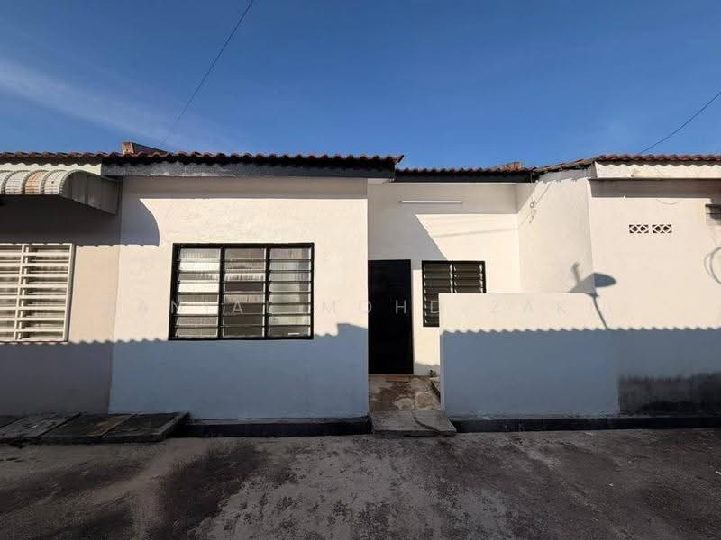 Rumah Teres 2-Tingkat untuk Dijual di taman halaman indah (Sungai Jawi) - Danial Mohd Zaki - Exterior - PropertyGuru.com.my