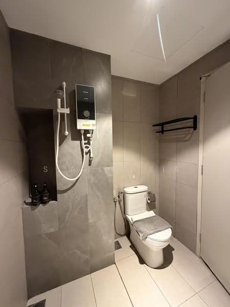 Kondominium untuk Disewa di The Paxtonz @ Empire City - Stanley Sia - Bathroom - PropertyGuru.com.my