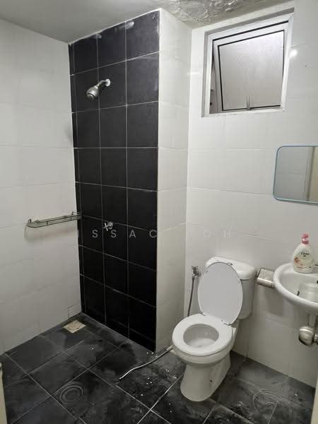 Service Residence for Sale at Maxim Citylights @ Sentul KL - Issac Loh - Bathroom - PropertyGuru.com.my