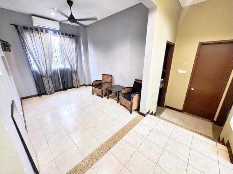 Dry Kitchen