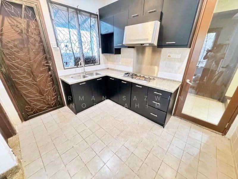 Wet Kitchen