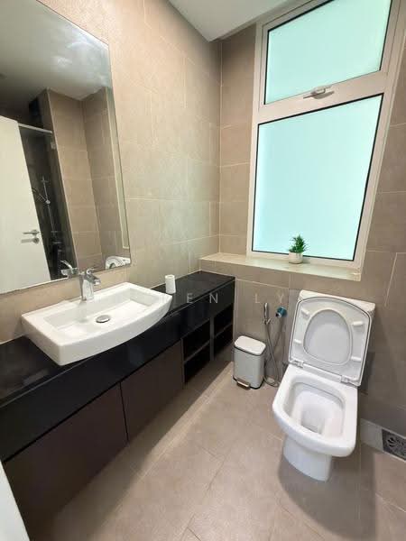 Kondominium untuk Dijual di Gurney Paragon - Darren Lye - Bathroom - PropertyGuru.com.my