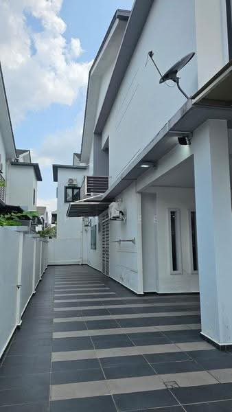 Cluster House for Sale in Kangkar Pulai (Skudai) - Pei Yee - Exterior - PropertyGuru.com.my