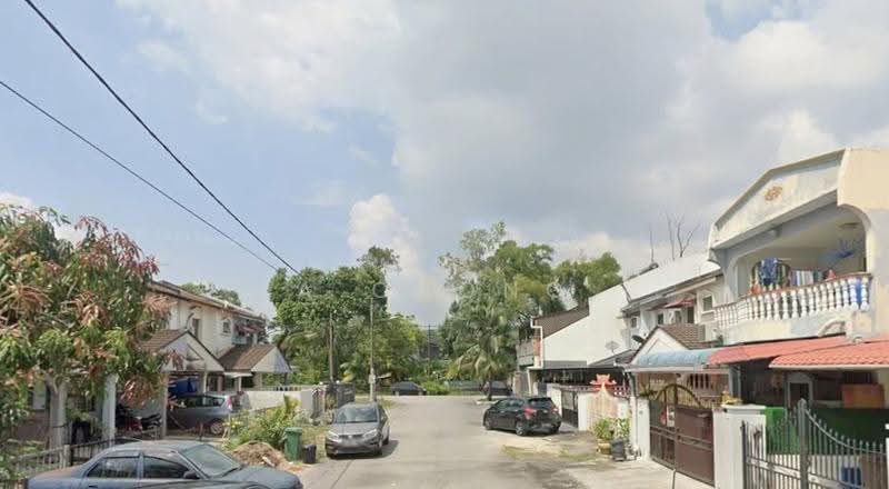 Rumah Teres 2-Tingkat untuk Dijual di Seksyen 3, Taman Kinrara (Puchong) - A Chong - Exterior - PropertyGuru.com.my