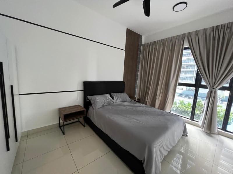 Kediaman Servis untuk Dijual di Setia City Residences - Jess Tee - Bedroom - PropertyGuru.com.my