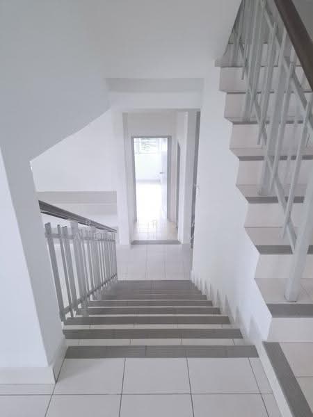 2.5-storey Terraced House for Sale in Taman Puncak Saujana (Kajang) - Sr Firdaus Abd Hamid - Corridor - PropertyGuru.com.my