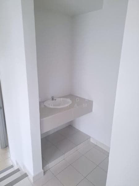 2.5-storey Terraced House for Sale in Taman Puncak Saujana (Kajang) - Sr Firdaus Abd Hamid - Sink - PropertyGuru.com.my