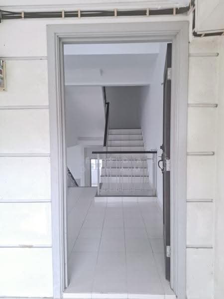 2.5-storey Terraced House for Sale in Taman Puncak Saujana (Kajang) - Sr Firdaus Abd Hamid - Entrance - PropertyGuru.com.my