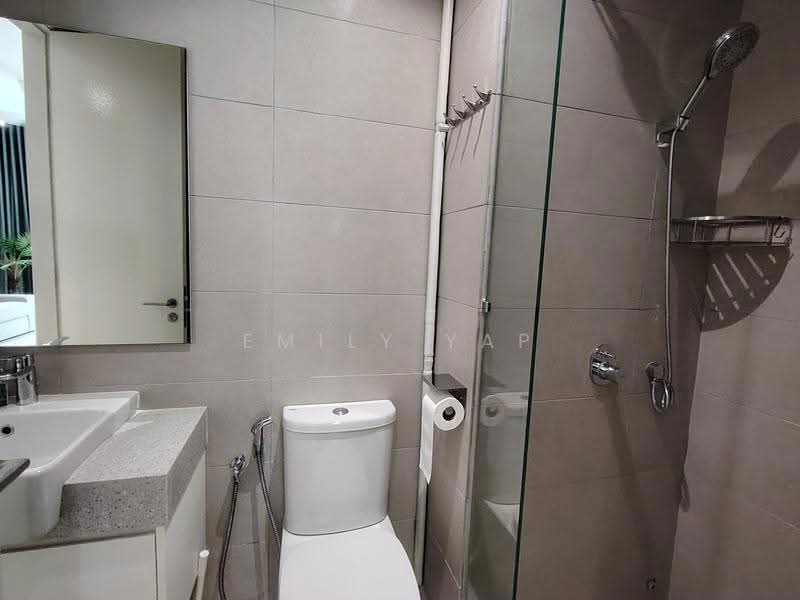 2nd Bathroom