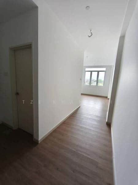 Kediaman Servis untuk Dijual di Avona Residence - Tze Khan Lai - Corridor - PropertyGuru.com.my
