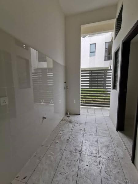 Rumah Teres untuk Dijual di Medini (Iskandar Puteri (Nusajaya)) - Max Loh - Balcony - PropertyGuru.com.my