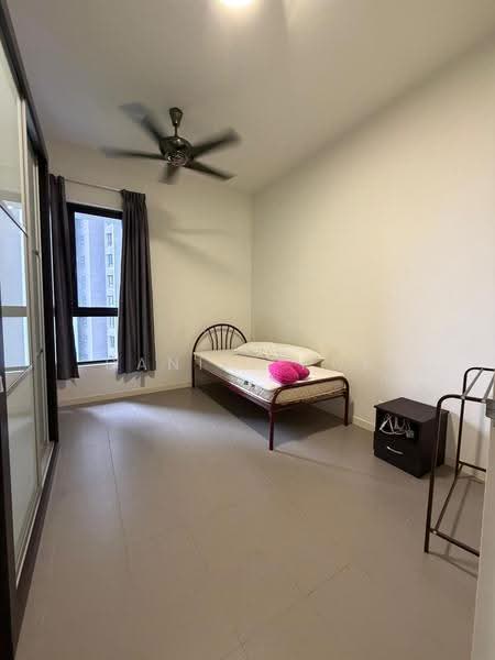 Kondominium untuk Disewa di Seri Riana Residence - Daniel Kok - Bedroom - PropertyGuru.com.my