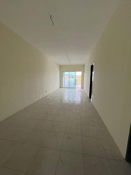 Rumah Teres 1-Tingkat untuk Dijual di Teluk Intan (Perak) - Iza Talib - Living Room - PropertyGuru.com.my