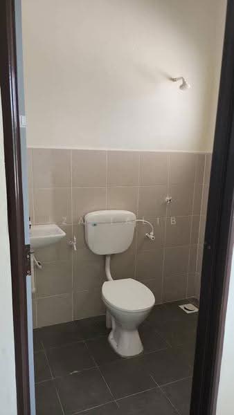 Rumah Teres 1-Tingkat untuk Dijual di Teluk Intan (Perak) - Iza Talib - Bathroom - PropertyGuru.com.my
