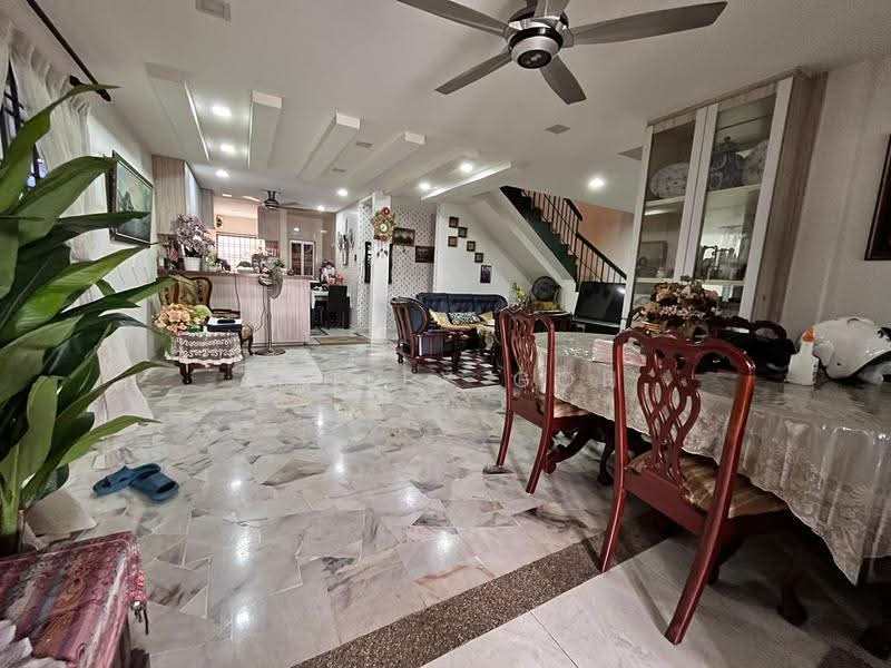 Rumah Berkembar untuk Dijual di Taman Delima 2 (Tebrau) - Ashley Goh - Living Room - PropertyGuru.com.my