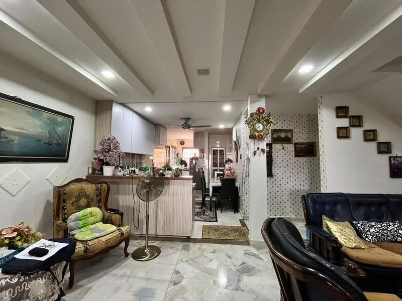Rumah Berkembar untuk Dijual di Taman Delima 2 (Tebrau) - Ashley Goh - Living Room - PropertyGuru.com.my