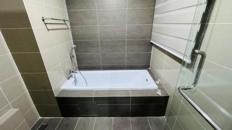 Condominium for Rent at Iskandar Residences - Tommy Tai - Bathroom - PropertyGuru.com.my