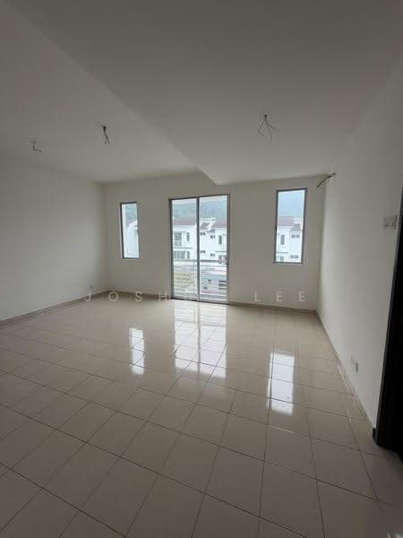 2.5-storey Terraced House for Sale in Seremban (Negeri Sembilan) - Joshua Lee - Living Room - PropertyGuru.com.my
