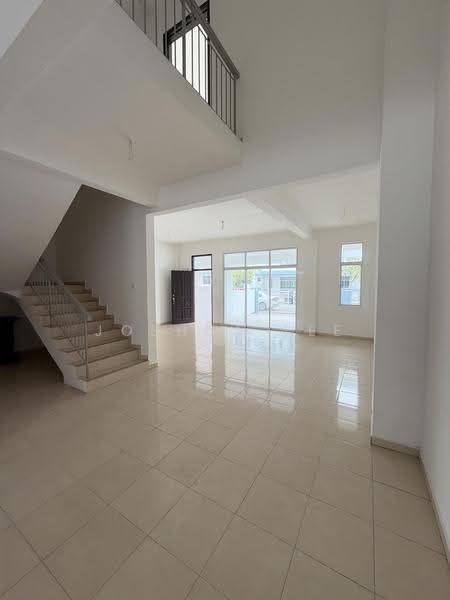 2.5-storey Terraced House for Sale in Seremban (Negeri Sembilan) - Joshua Lee - Living Room - PropertyGuru.com.my