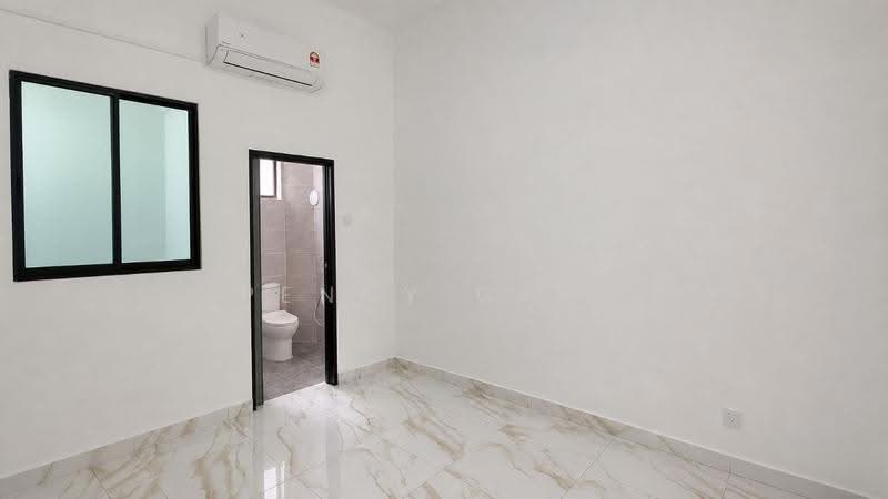 Terraced House for Sale in Taman Klebang Perdana (Chemor) - PENNY CHEN - Bathroom - PropertyGuru.com.my