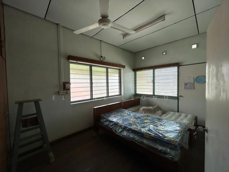 Rumah Teres untuk Dijual di Taman Green Lane (Jelutong) - Elynne Leong - Bedroom - PropertyGuru.com.my