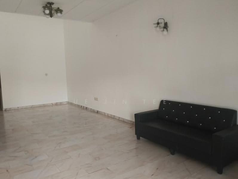 Rumah Berkembar untuk Dijual di Taman Serene (Johor Bahru) - Sue Jin Tee - Living Room - PropertyGuru.com.my