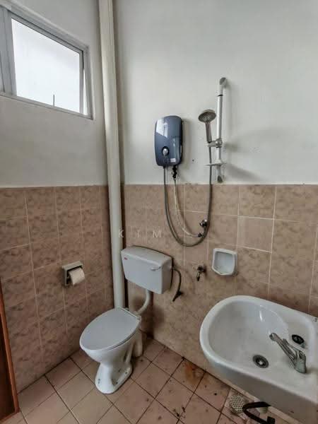 2-storey Terraced House for Rent in Kota Masai (Pasir Gudang) - Kim . - Bathroom - PropertyGuru.com.my