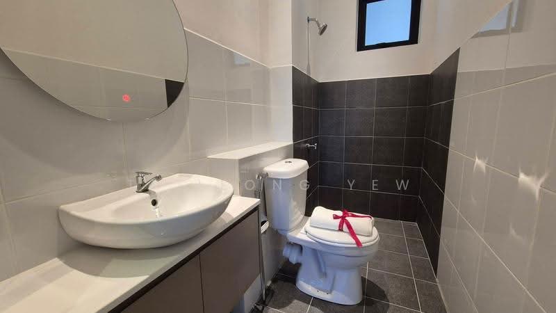 Apartment for Sale at Kayana Heights @ Ayuria Place, Alamesra - Tu Leong Yew - Bathroom - PropertyGuru.com.my