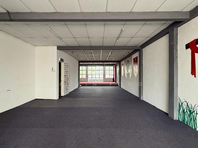 Spacious floor area