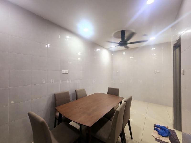 Rumah Berkembar untuk Disewa di Bandar Saujana Putra (Tanjong Duabelas) - Shima Rahman - Dining Room - PropertyGuru.com.my