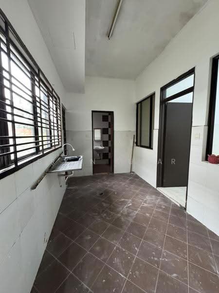 Rumah Teres 2-Tingkat untuk Dijual di Bandar Puteri Klang (Klang) - Bryan Kumar - Kitchen - PropertyGuru.com.my