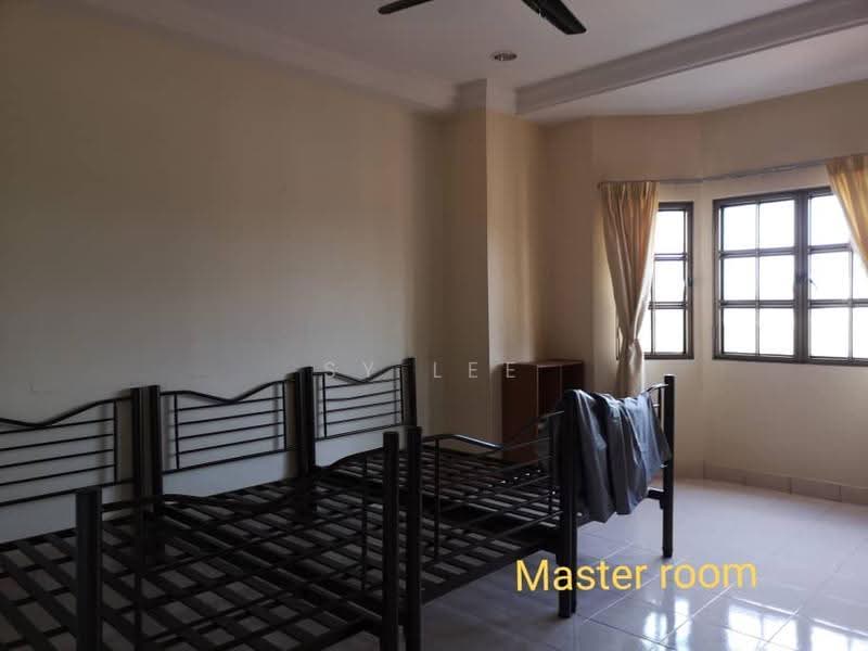 Kondominium untuk Disewa di Evergreen Park Scot Pine - SY Lee - Master Bedroom - PropertyGuru.com.my