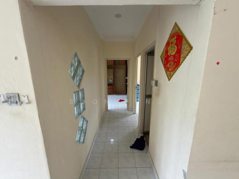 Apartment for Rent at SD Tiara Apartment - Boon Peng - Corridor - PropertyGuru.com.my