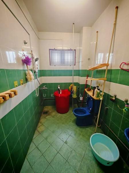 2-storey Terraced House for Sale in Taman Kepong (Kepong) - Suki Tan - Bathroom - PropertyGuru.com.my