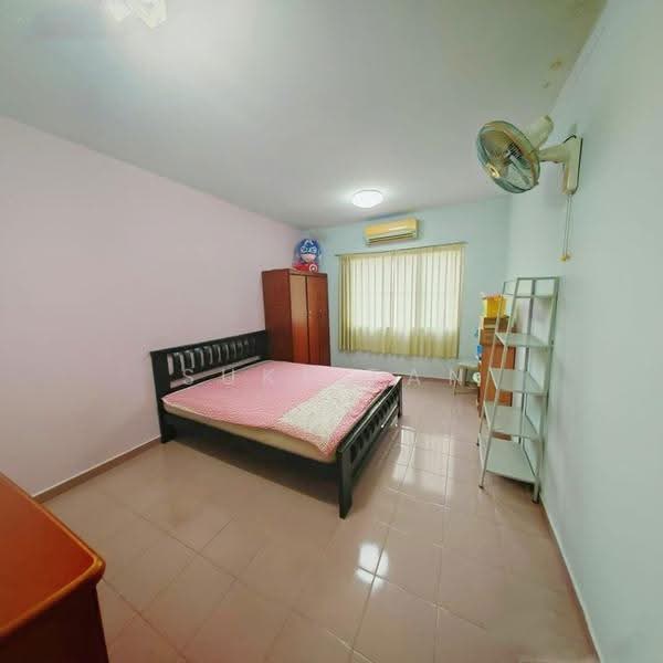 2-storey Terraced House for Sale in Taman Kepong (Kepong) - Suki Tan - Bedroom - PropertyGuru.com.my